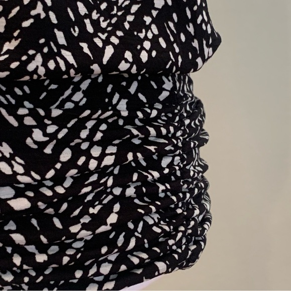 White House Black Market Top - Picture 7 of 10